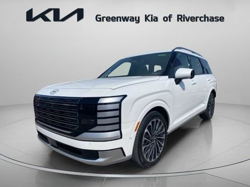 Used 2026 Hyundai Palisade Calligraphy FWD image 3