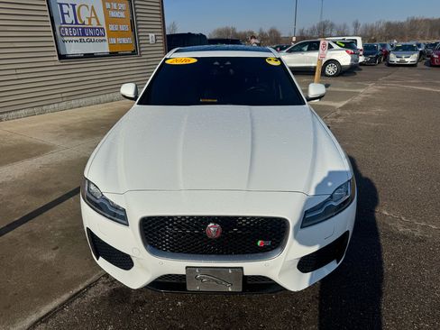Used 2016 Jaguar XF S image 2