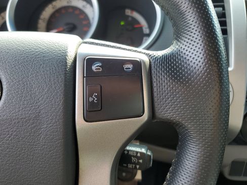 Used 2012 Toyota Tacoma 4x4 Access Cab V6 w/ TRD Sport Pkg image 23