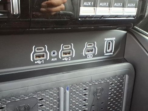 New 2025 RAM 3500 Limited image 26