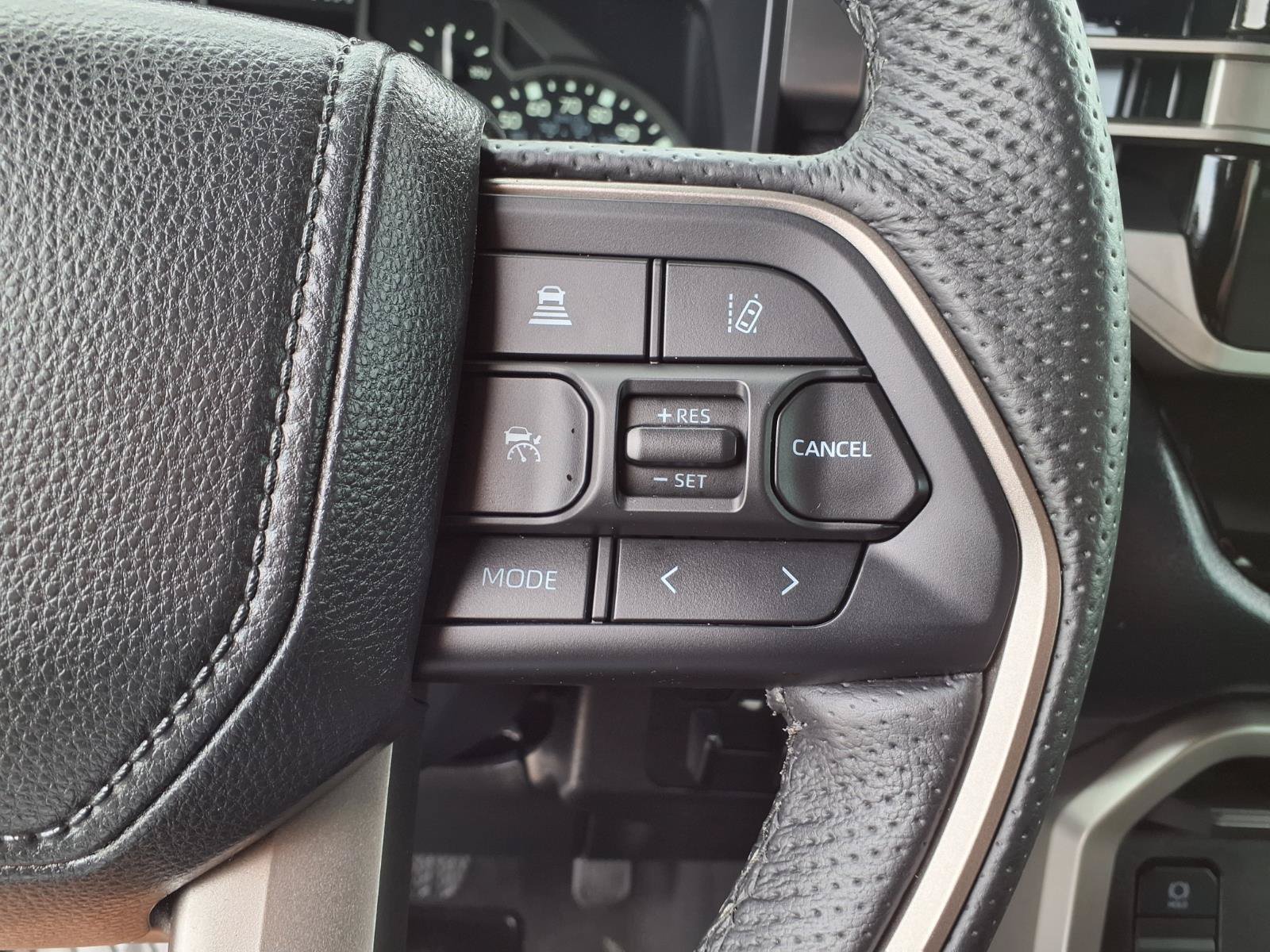 Used 2025 Toyota Tundra SR5 w/ SR5 Premium Package AWD/4WD image 20