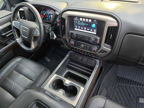 Used 2018 GMC Sierra 1500 Denali w/ Denali Ultimate Package image 10