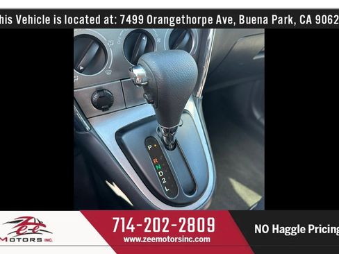 Used 2005 Toyota Matrix XR FWD image 35