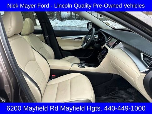 Used 2019 INFINITI QX50 Essential w/ Premium Heat Package image 10
