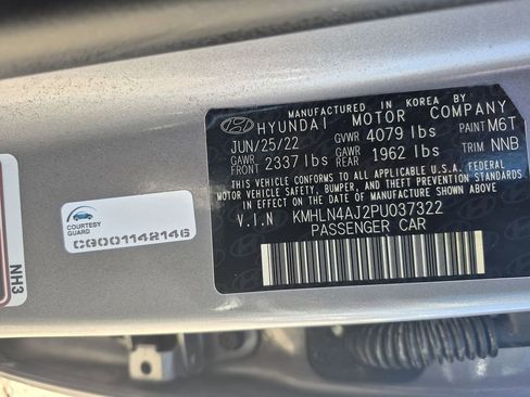 Used 2023 Hyundai Elantra Limited image 30