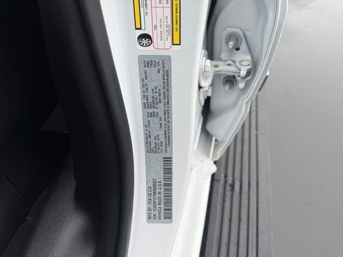 Used 2021 RAM 1500 Limited image 33