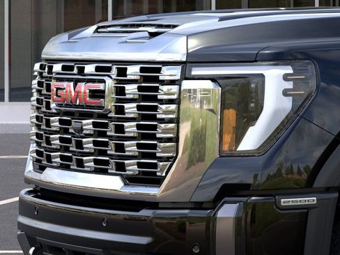 New 2026 GMC Sierra 2500 Denali w/ Denali Reserve Package AWD/4WD image 13