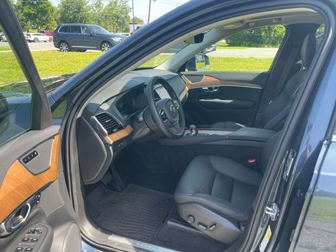 Used 2025 Volvo XC90 T8 Plus w/ Protection Package Premier AWD/4WD image 20