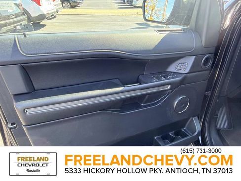 Used 2021 Ford Expedition Max XLT image 25