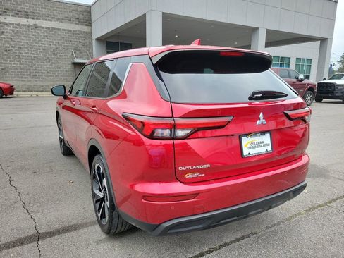 Used 2022 Mitsubishi Outlander SE image 5