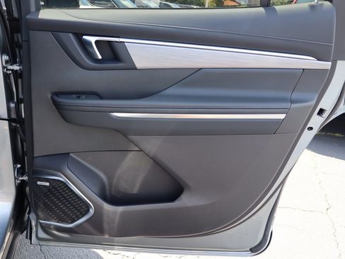 New 2025 Buick Enclave Preferred image 19