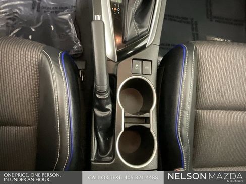 Used 2019 Toyota Corolla SE image 38