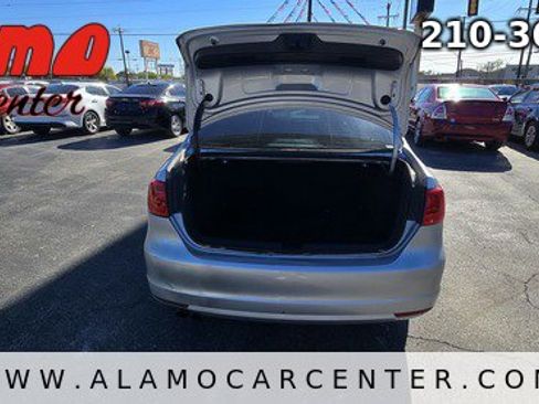Used 2012 Volkswagen Jetta SEL image 26