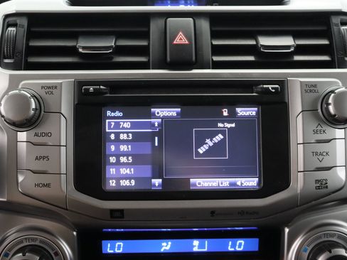 Used 2016 Toyota 4Runner Limited AWD/4WD image 19