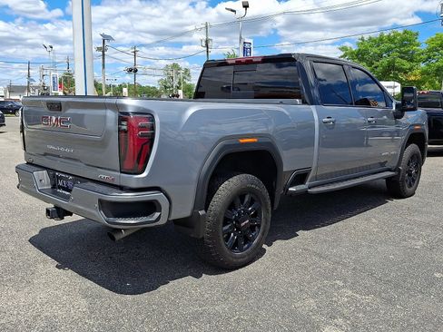 Used 2025 GMC Sierra 2500 AT4 AWD/4WD image 6