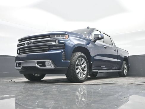 Used 2021 Chevrolet Silverado 1500 High Country w/ Technology Package AWD/4WD image 25