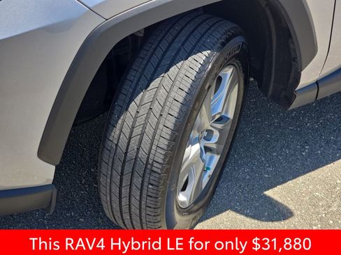 Used 2024 Toyota RAV4 LE AWD/4WD image 37
