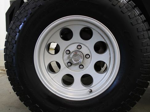 Used 2018 Jeep Wrangler Unlimited Sport AWD/4WD image 9