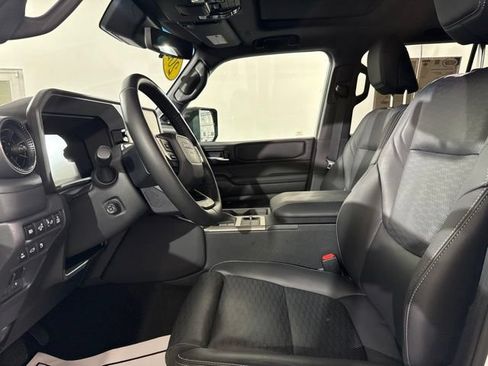 Used 2025 Toyota Land Cruiser w/ Premium Package AWD/4WD image 18