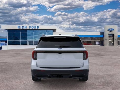 New 2026 Ford Explorer ST-Line w/ ST-Line Street Pack AWD/4WD image 5