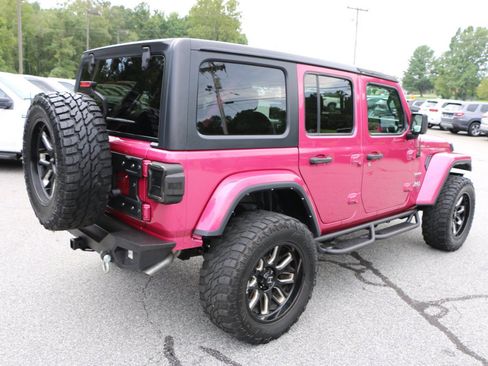 Used 2022 Jeep Wrangler Unlimited Sahara w/ LED Lighting Group AWD/4WD image 7
