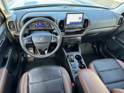 Used 2024 Ford Bronco Sport Badlands w/ Premium Package AWD/4WD image 16