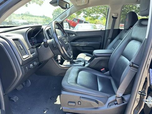 Used 2022 GMC Canyon AT4 w/ Driver Alert Package AWD/4WD image 19