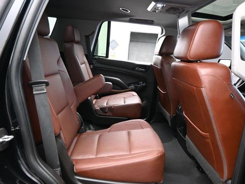 Used 2019 Chevrolet Tahoe Premier w/ Premier Plus Edition RWD image 48