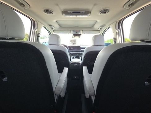 Used 2024 Kia Telluride S w/ S Sunroof Package image 18