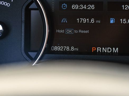 Used 2018 Ford Expedition Platinum image 19