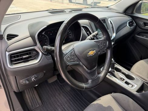 Used 2019 Chevrolet Equinox LT FWD image 14