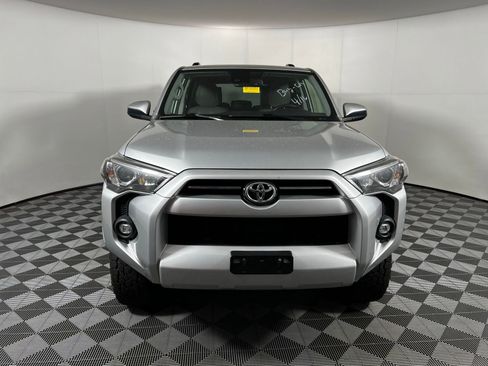 Used 2021 Toyota 4Runner SR5 image 2