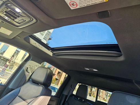 Used 2020 Chevrolet Silverado 2500 LTZ w/ LTZ Premium Package image 10