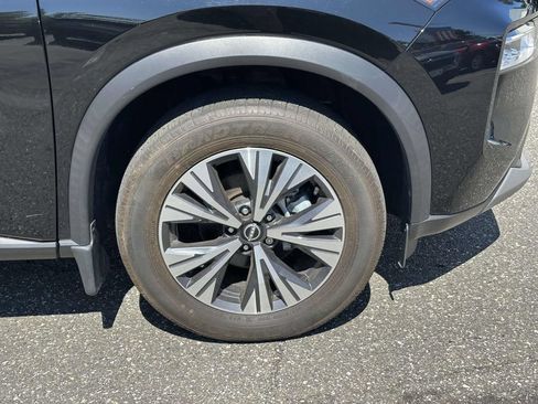 Used 2023 Nissan Rogue SV FWD image 9