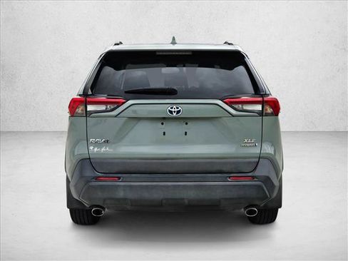 Used 2020 Toyota RAV4 XLE w/ Convenience Package AWD/4WD image 6
