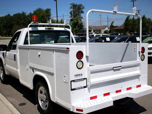 Used 2008 Ford F350 XL image 4