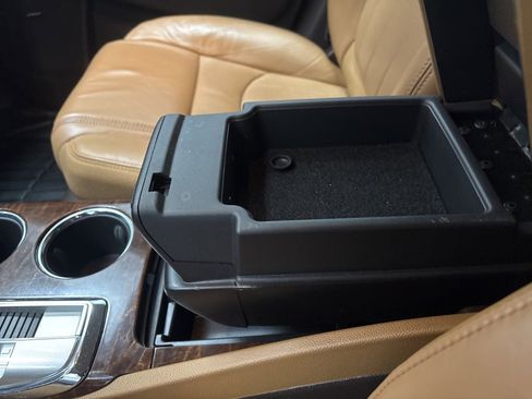 Used 2016 Buick Enclave Premium image 16