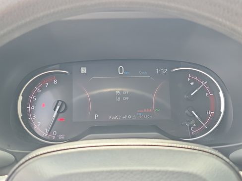 Used 2024 Toyota RAV4 XLE image 29