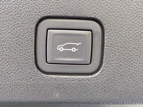 Certified 2023 Cadillac XT6 Sport w/ Technology Package AWD/4WD image 20