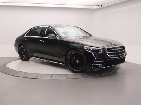 New 2026 Mercedes-Benz S 580e 4MATIC Sedan image 16