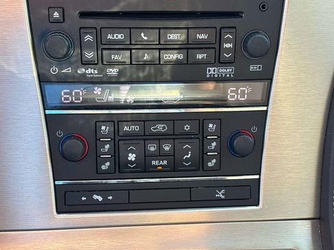 Used 2012 Cadillac Escalade ESV Platinum image 28