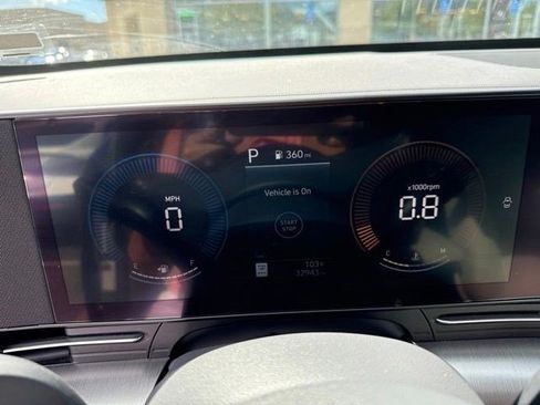 Used 2025 Hyundai Kona SEL AWD/4WD image 8