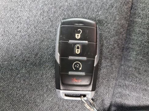 Certified 2019 RAM 1500 Big Horn image 33