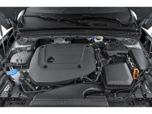 Used 2024 Volvo XC40 B5 Plus image 14