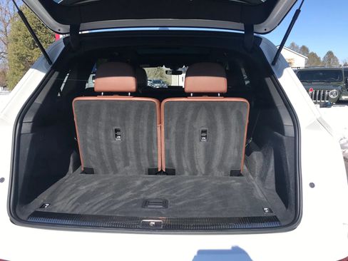 Used 2018 Audi Q7 3.0T Premium image 40