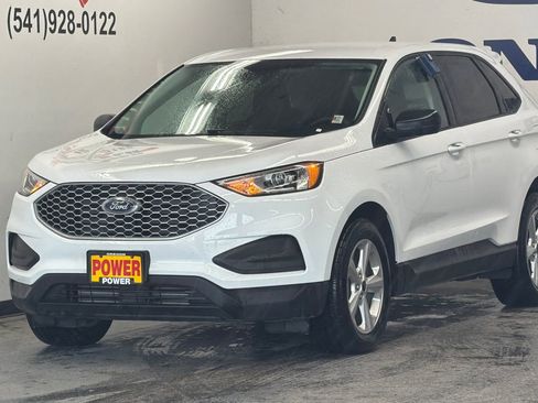 Used 2023 Ford Edge SE image 7