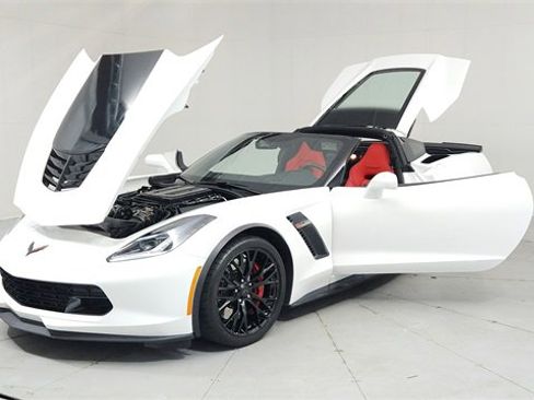 Used 2017 Chevrolet Corvette Z06 w/ Battery Protection Package image 9