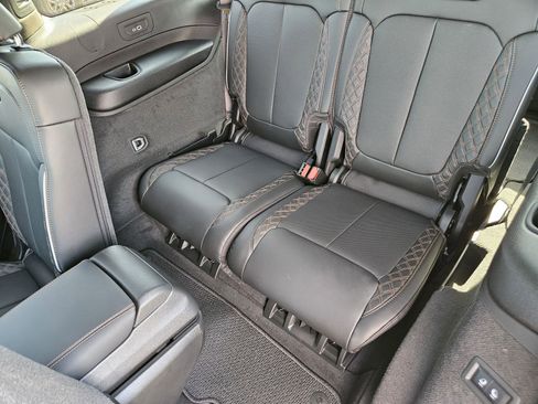 New 2026 Jeep Grand Cherokee L Summit w/ Obsidian Package image 29