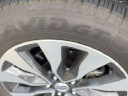 Used 2025 Subaru Outback Limited w/ Popular Package #2 AWD/4WD image 5