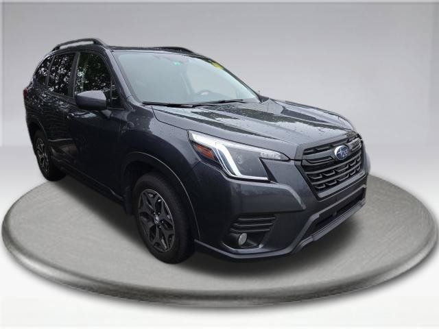 Used 2023 Subaru Forester Premium AWD/4WD image 3